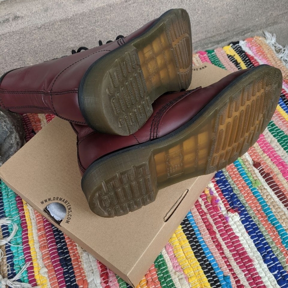 Dr. Martens - Picture 4 of 5